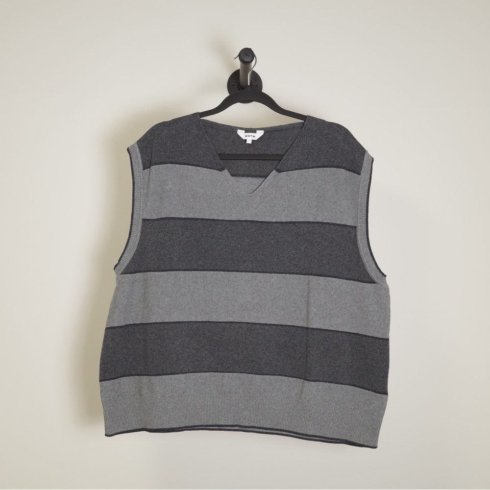 KOTN Grey Striped V-Neck Sweater Vest Size US L
